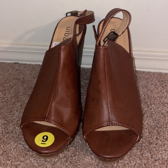 Brand new wedges purchased from Ross! - Picture 2 of 3